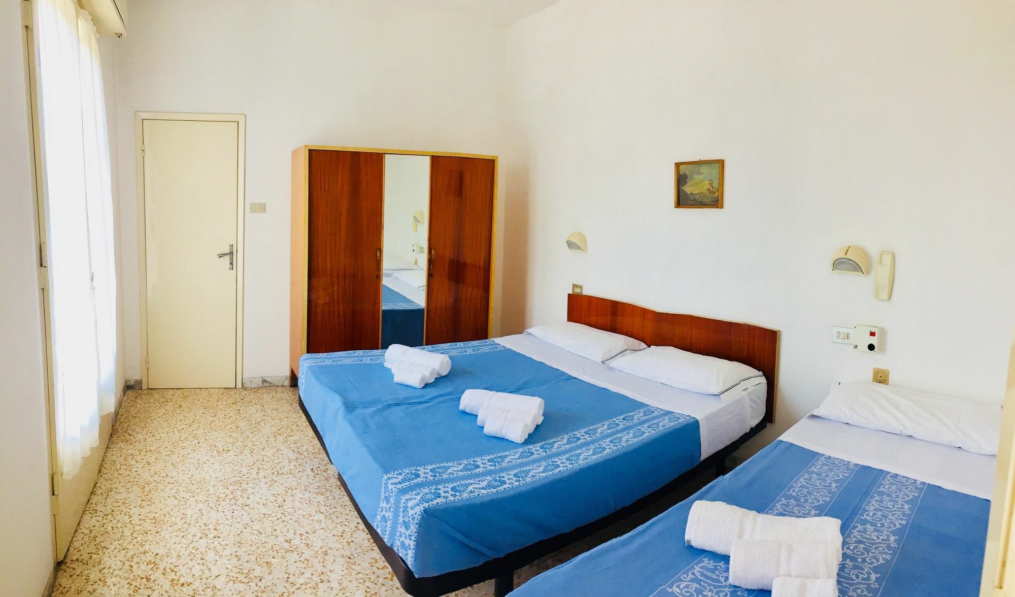 Urania Hotel Fogliano Marina Exterior photo